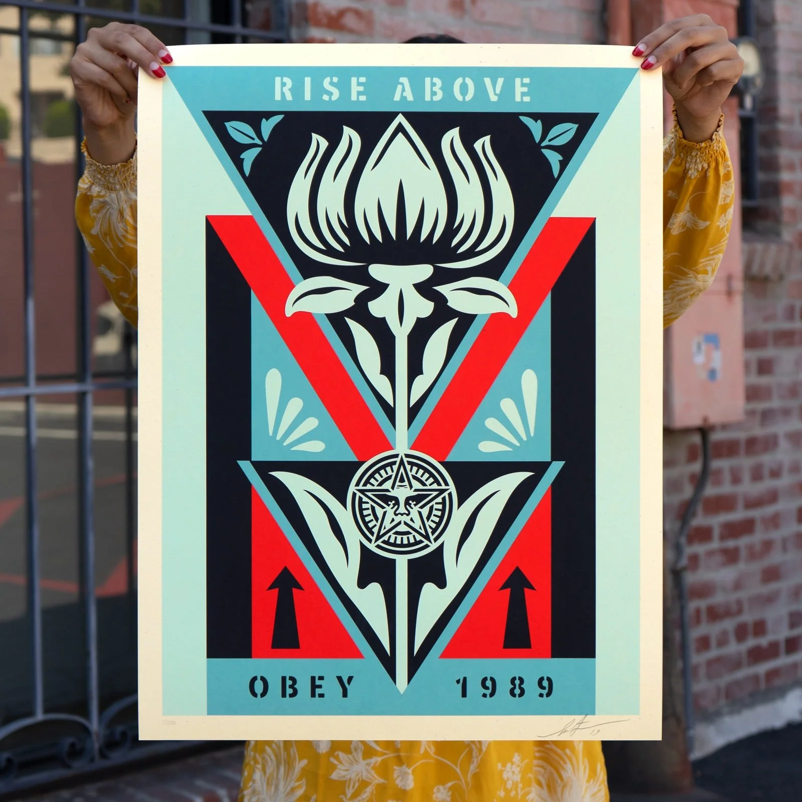 Obey - Deco-Flower